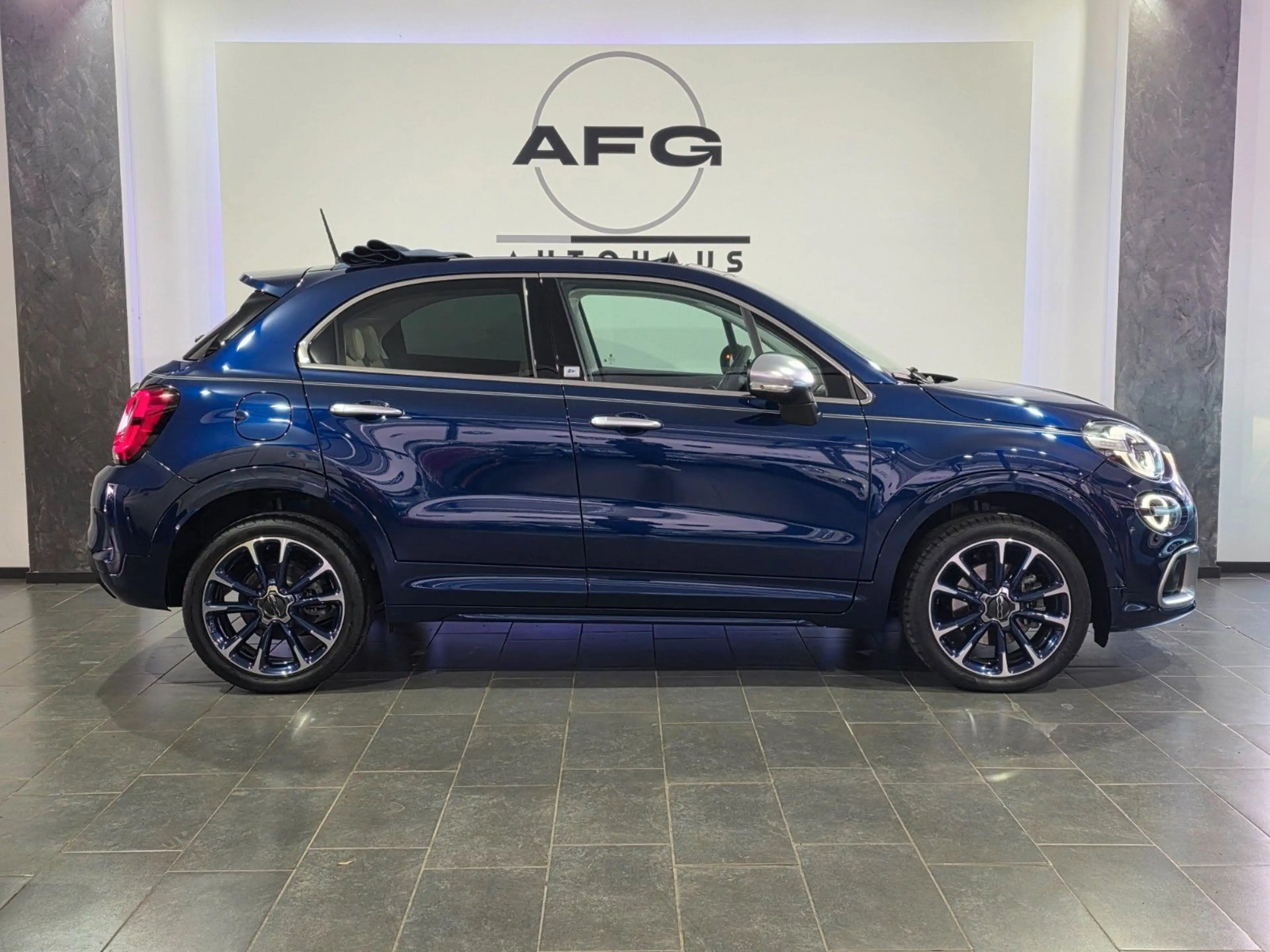 Fiat 500X Yacht Club Capri*AUTOMATIK* — photo 4