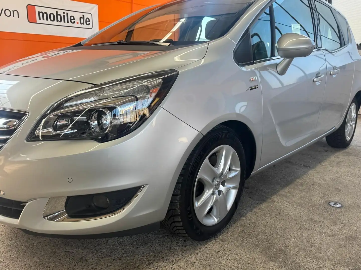 Opel Meriva B Innovation Silber - 2