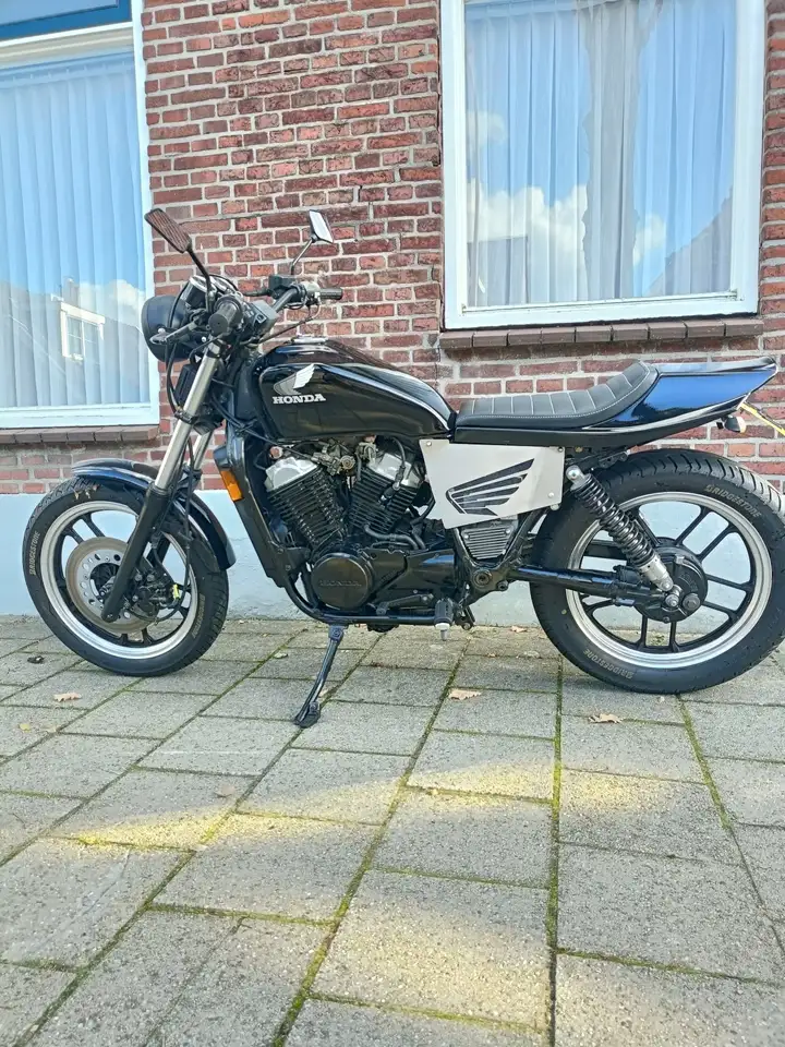Honda VT 500
