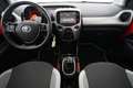 Toyota Aygo 1.0 VVT-i x-play Rood - thumbnail 2