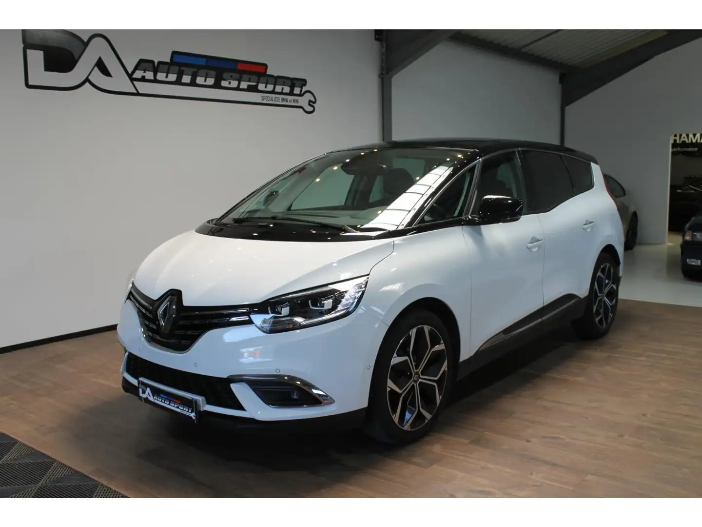 Renault Scenic Grand Scenic 1.3 TCe - 140 - IV MONOSPACE Intens P Blanc - 1