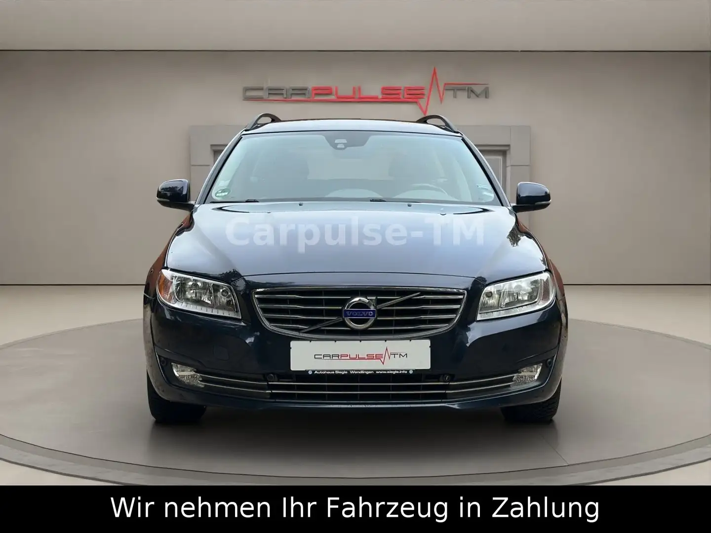 Volvo V70 Kombi Momentum D4 Automatik AHK Digital Tach Blau - 2