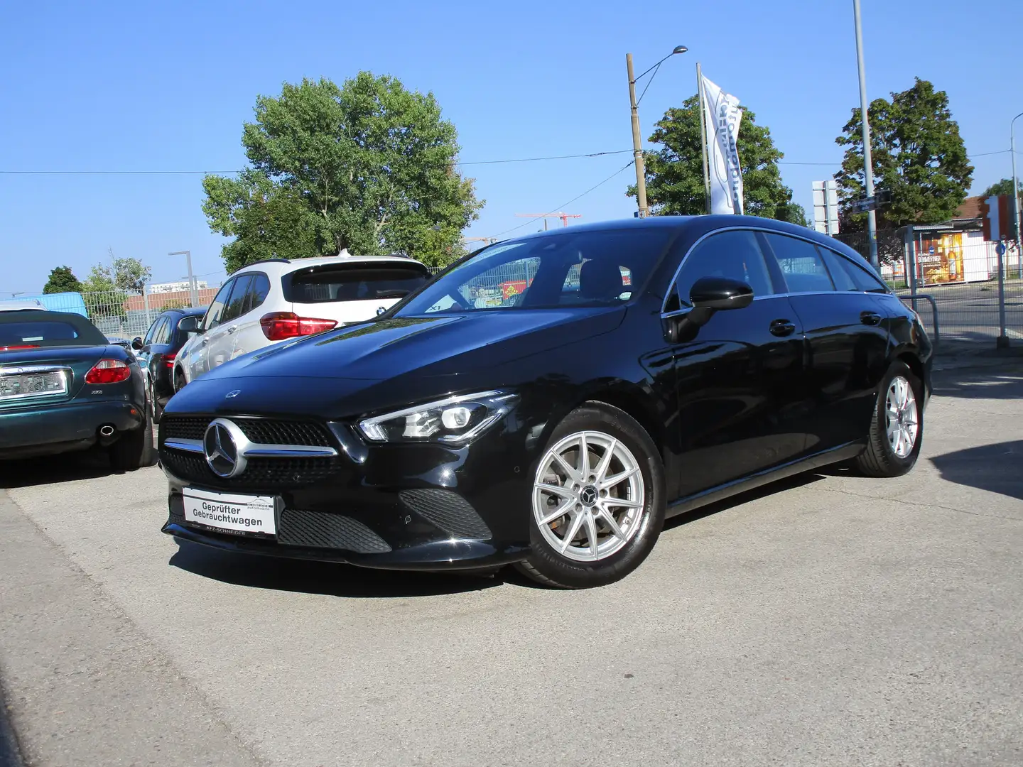 Mercedes-Benz CLA 200 d Shooting Brake Aut. Schwarz - 2