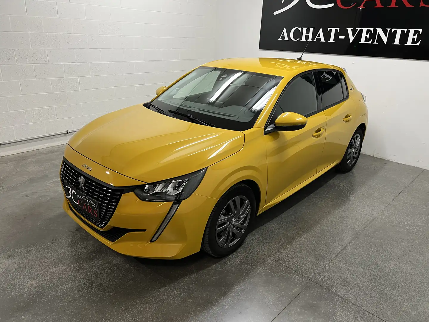 Peugeot 208 1.2i PureTech*GARANTIE*CAR PLAY*LED*CLIM*JANTE* - 2