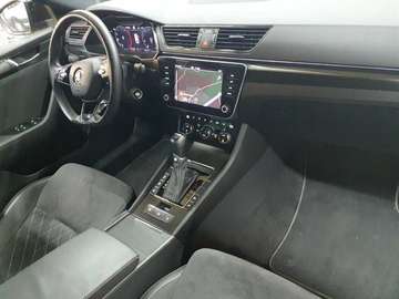 Superb Combi 2.0 TDI DSG Sportline AHK ACC KAM