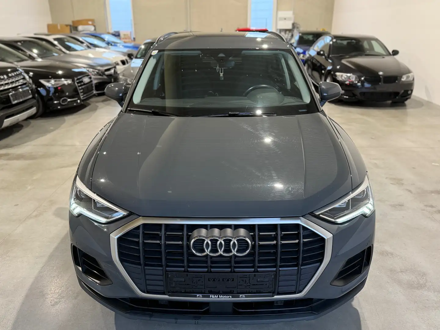 Audi Q3 35 TDI Quattro, Abstandstempomat,Rückfahrkamera Grau - 1