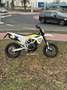 Husqvarna 701 Supermoto Blanco - thumbnail 2