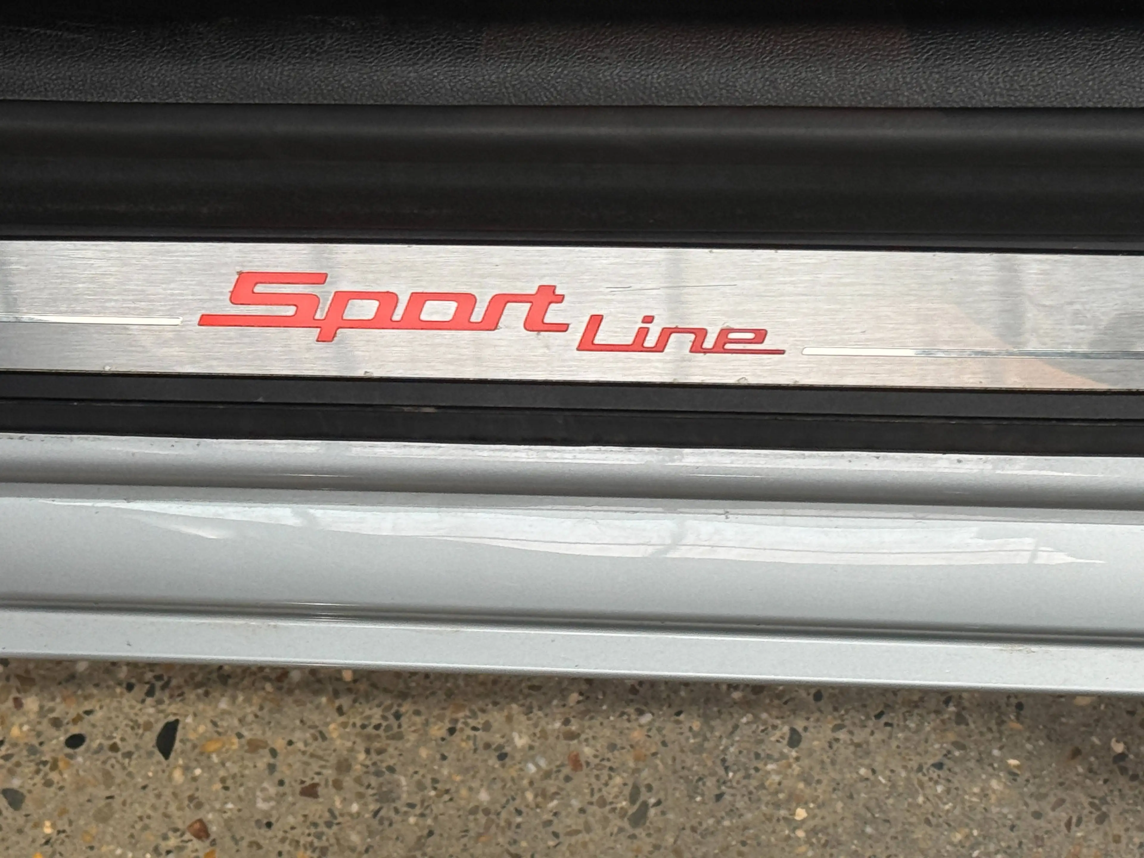 BMW 530 530eXAS PHEV — photo 14