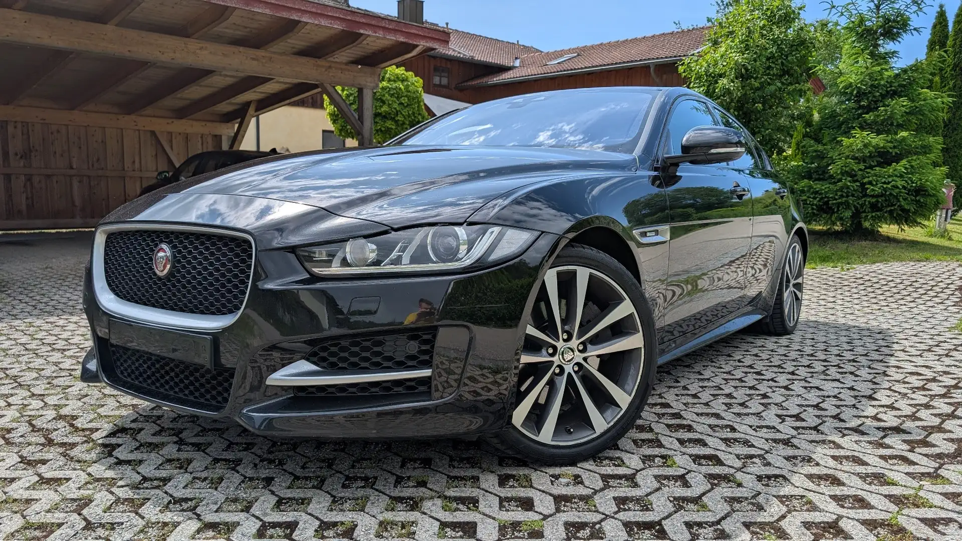 Jaguar XE 20d Aut. R-Sport - 1
