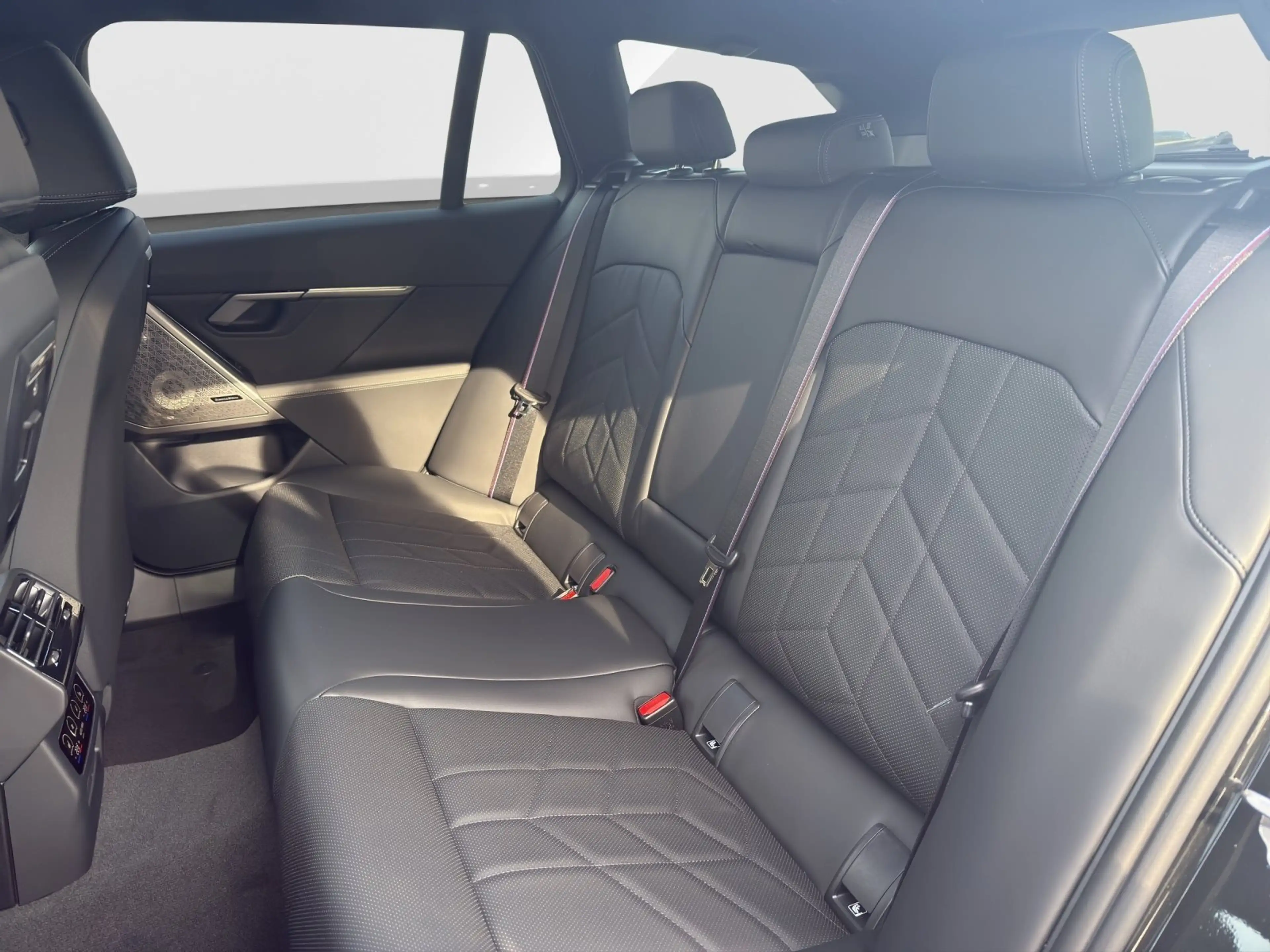 BMW i5 xDrive40  #exklusive UPE: 98.160,- — photo 13