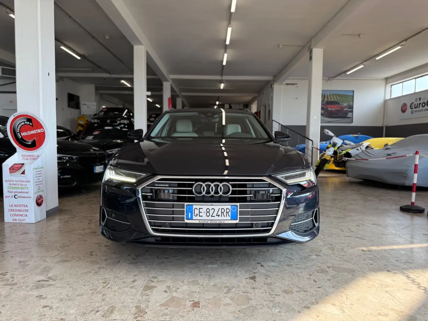 Audi A6 Avant 45 3.0 TDI quattro ultra S tronic Business D Blau - 2