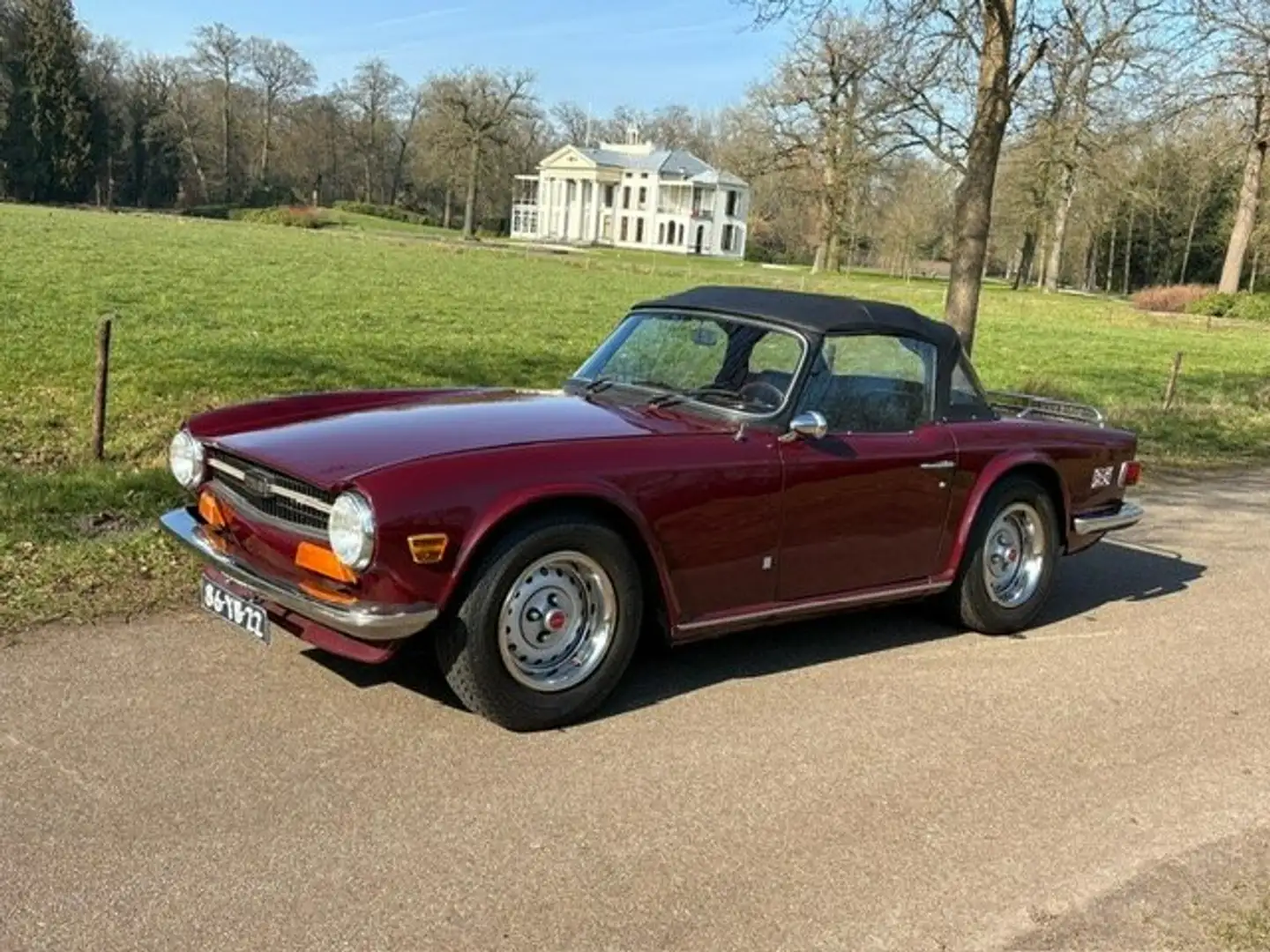 Triumph TR6 6 cylinder cabrio Rood - 2