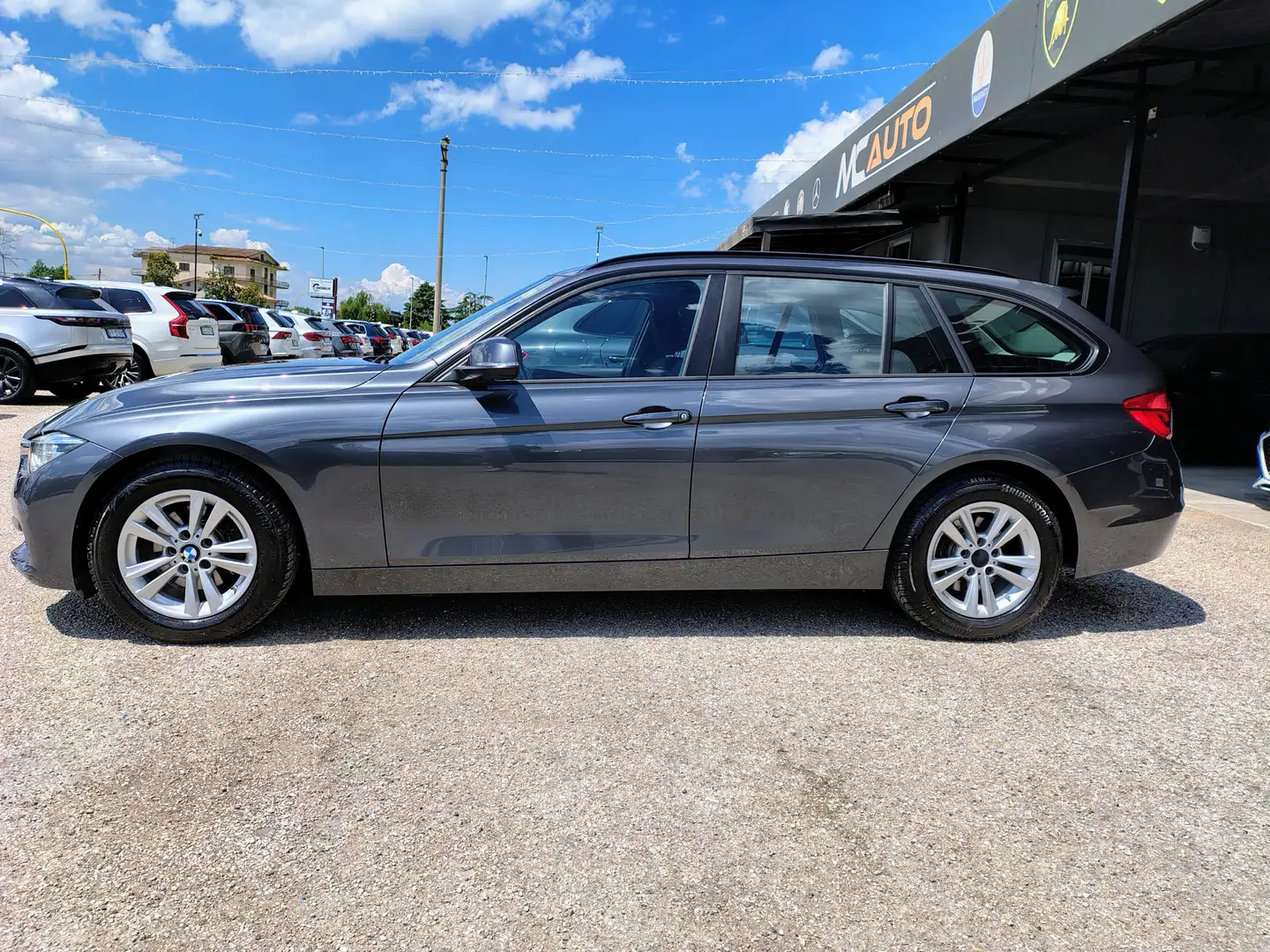 BMW 318 318d Touring Business Advantage Grigio - 2