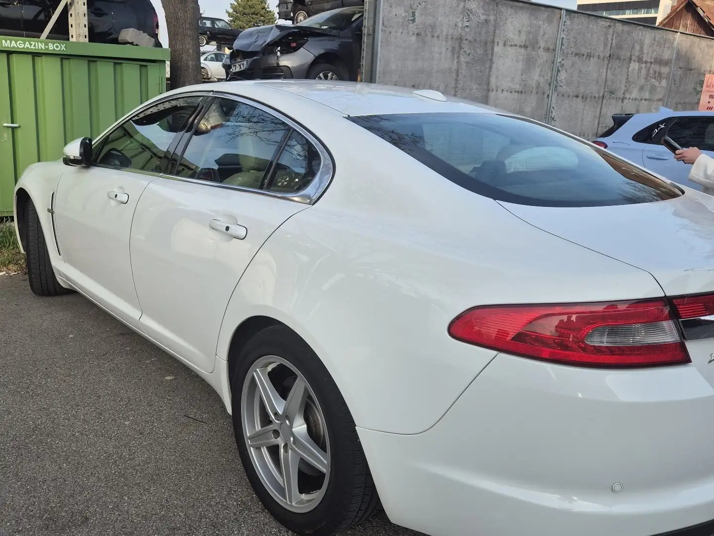 Jaguar XF 3.0 V6 Diesel Voll Leder Beage - 2