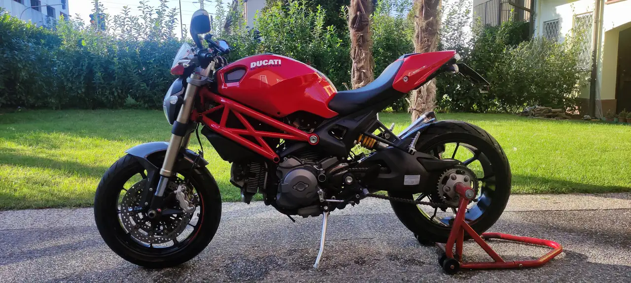Ducati Monster 1100