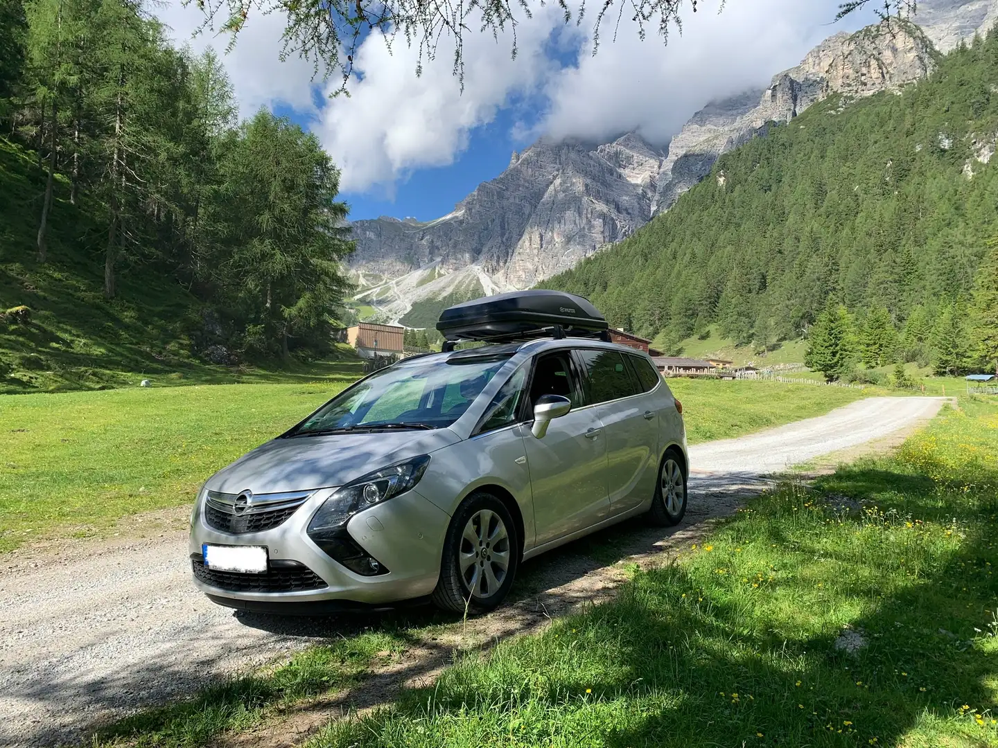 Opel Zafira Tourer Zafira Tourer mit integrierten Fahrradträger Silber - 1
