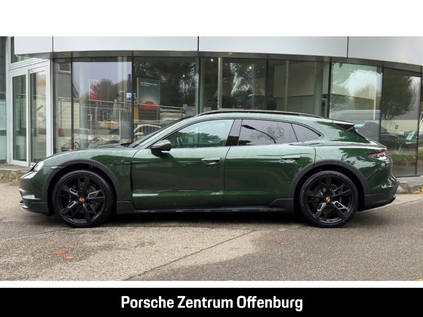 Porsche Taycan 4S Cross Turismo Grün - 2