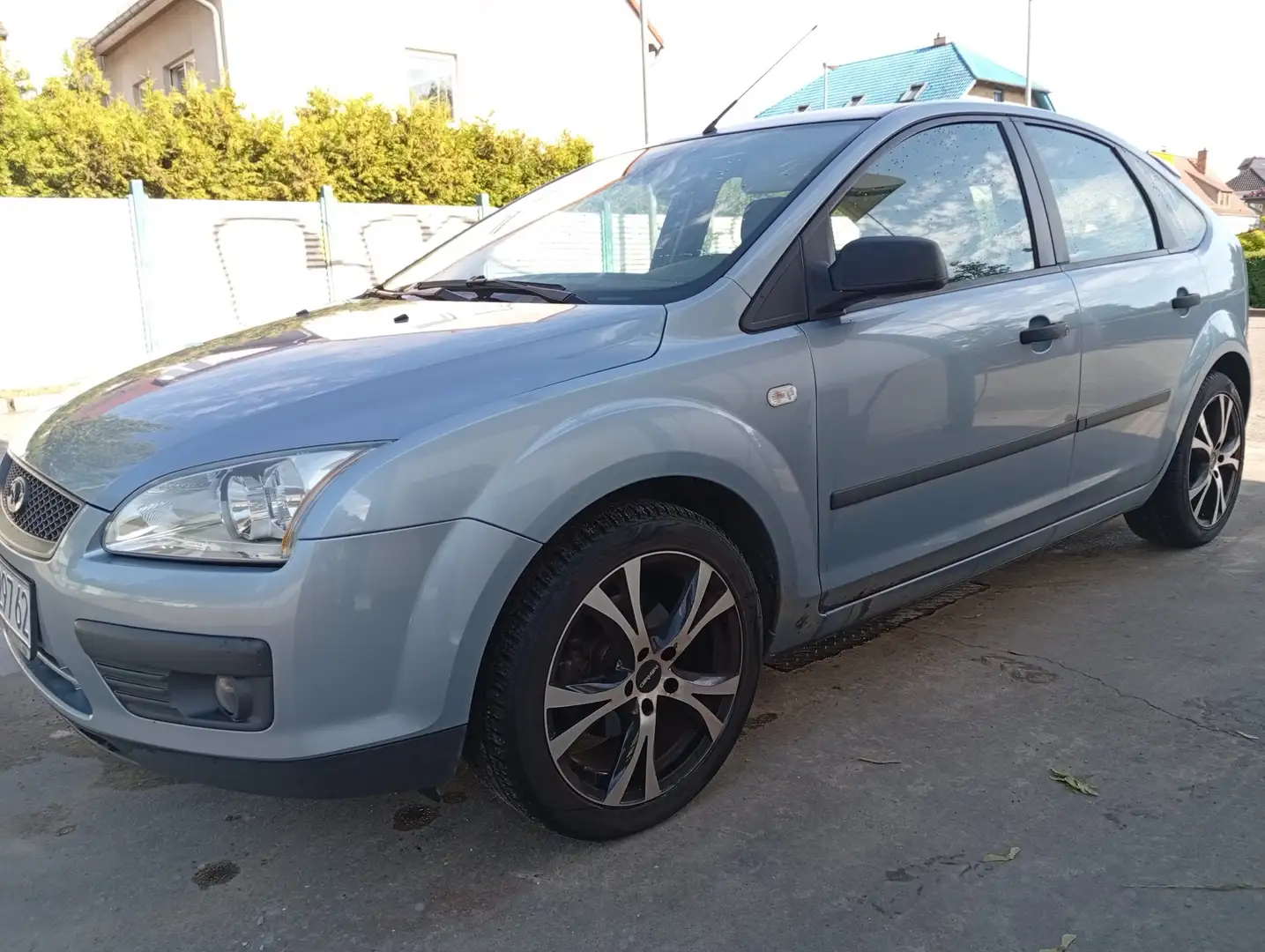 Ford Focus 1.6 16V Ghia TÜV 7/27 - 2
