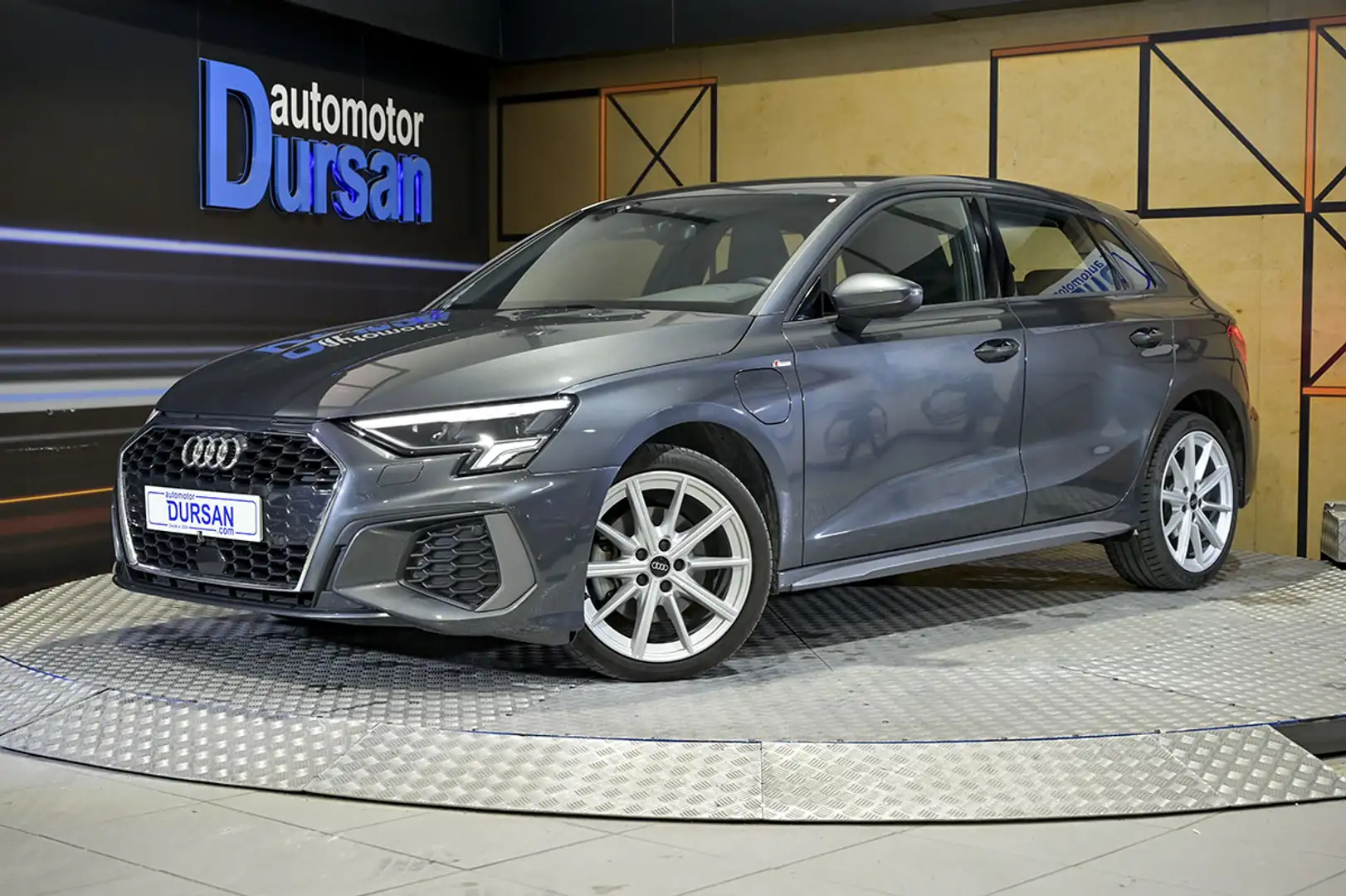 Audi A3 Sportback 40 TFSIe S line S tronic - 1
