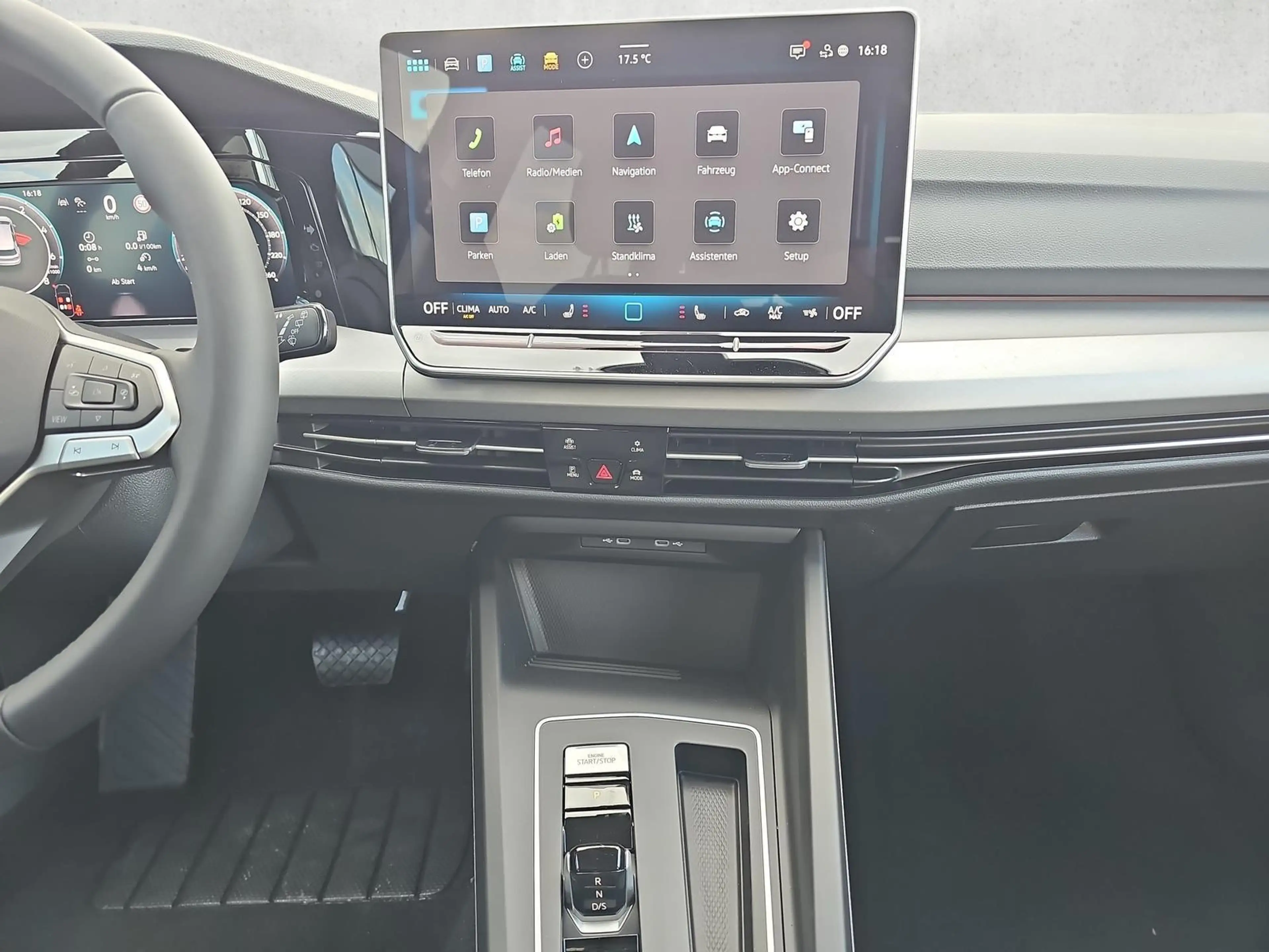 Volkswagen Golf 1.5 TSI eHybrid 150 kW Life Park&Comfort Pro Ka... — photo 12