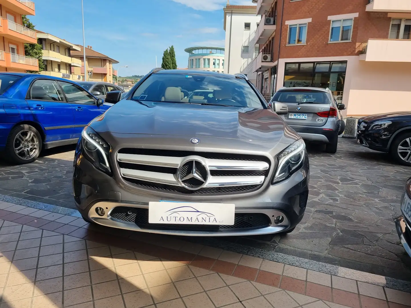 Mercedes-Benz GLA 220 d Enduro 4matic 177cv auto Gris - 2