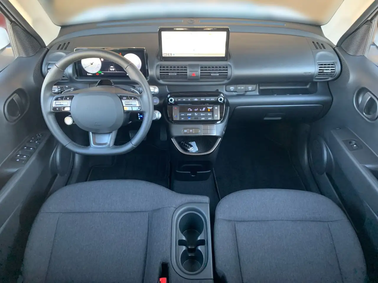 Hyundai Inster Select Elektro 49 kWh sofort verfügbar 24