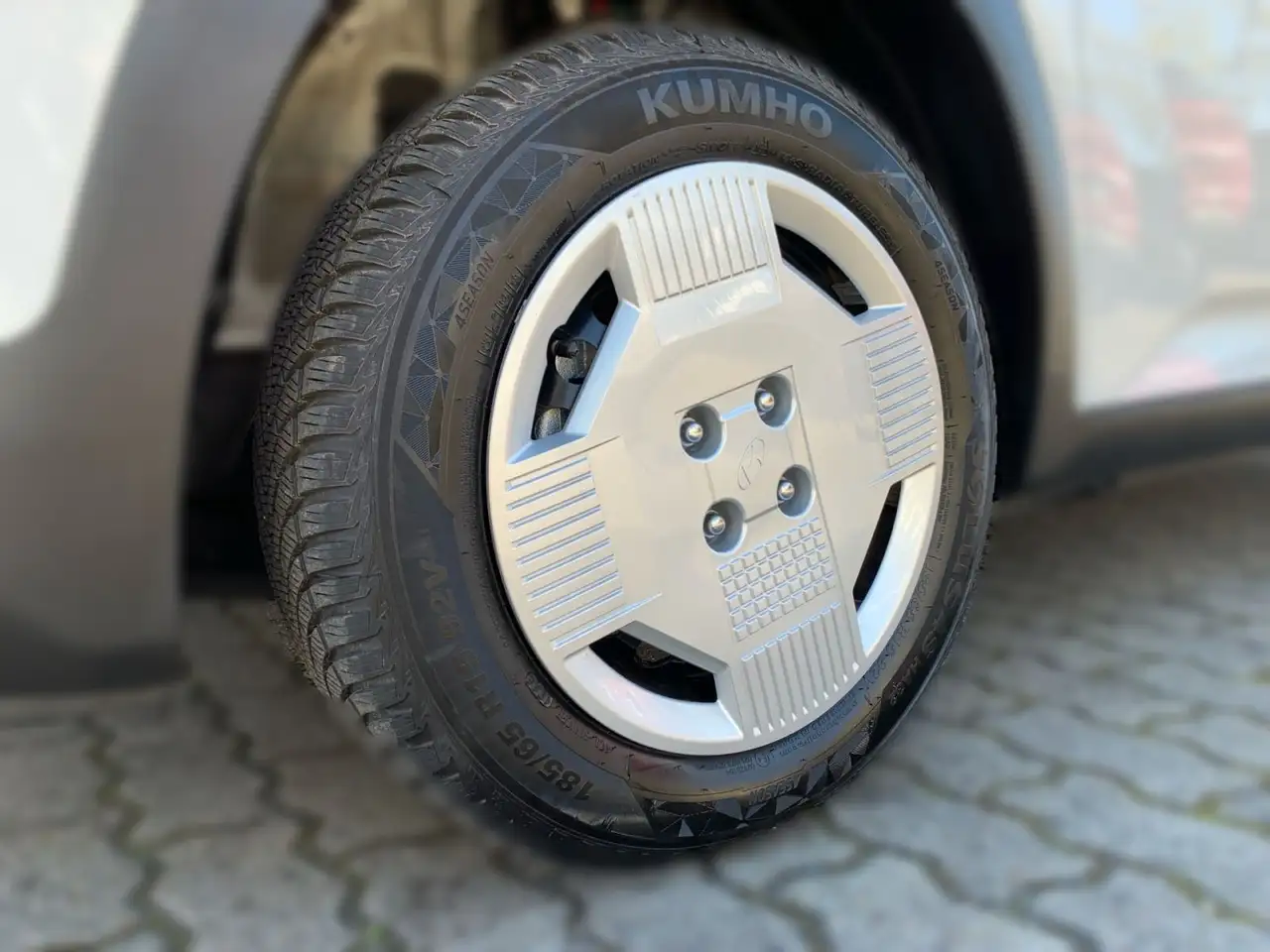 Hyundai Inster Select Elektro 49 kWh sofort verfügbar 9