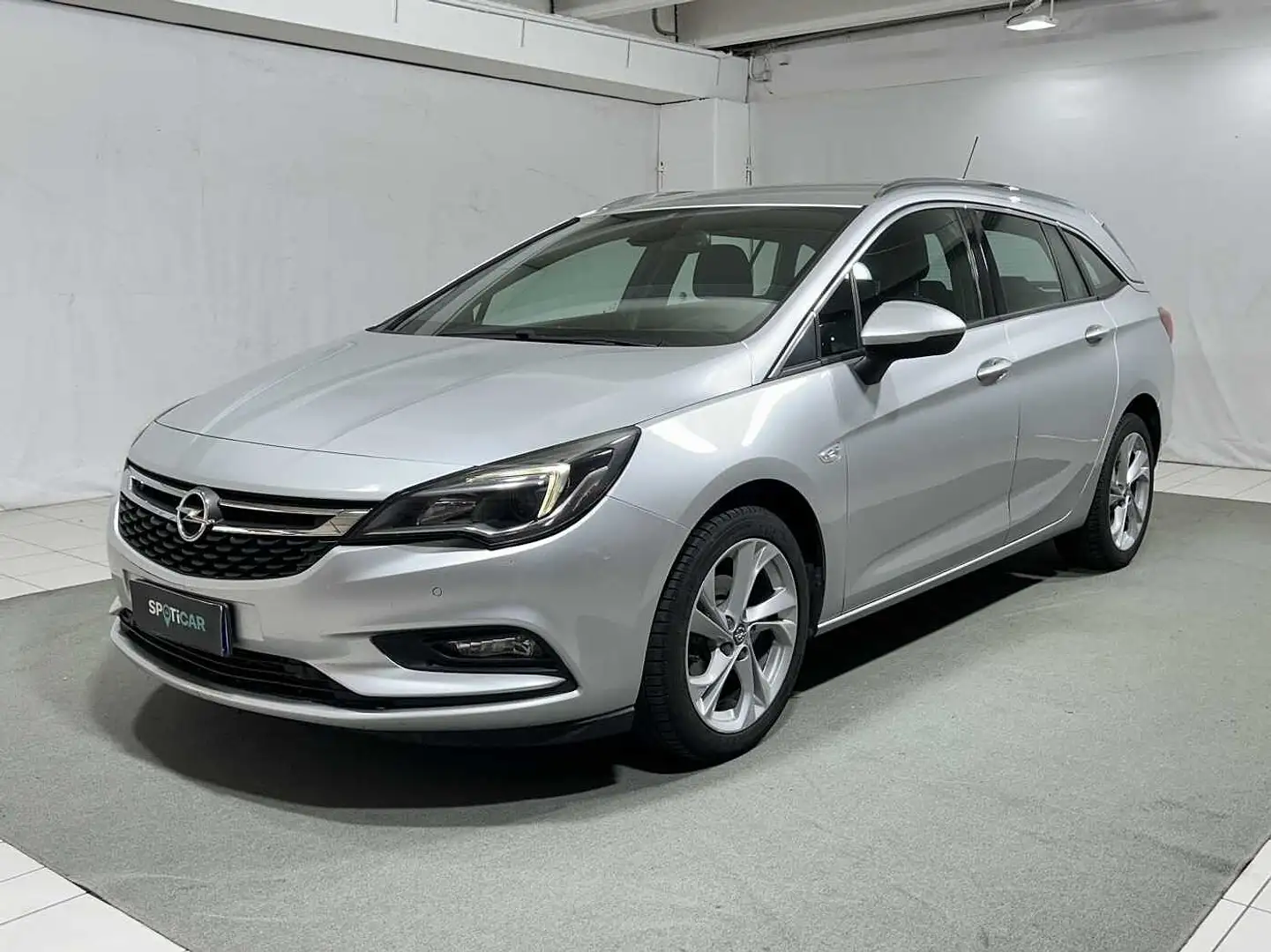 Opel Astra 1.4 Turbo 125 CV Start&Stop Sports Tourer Innovati Argento - 1
