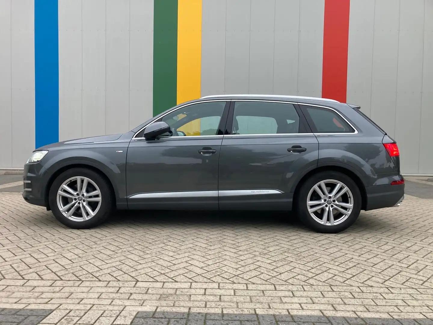 Audi Q7 3.0 TDI | Dealer | 2e Eig | 7zits | Matrix Grey - 2