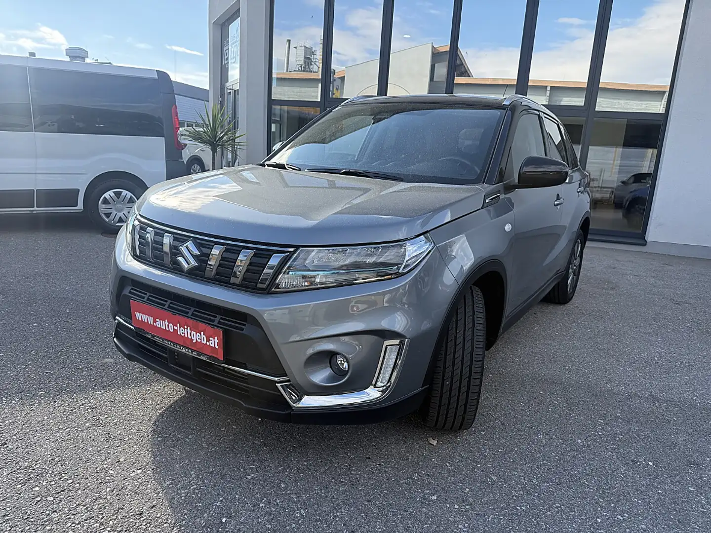 Suzuki Vitara 1,4 GL+ DITC Hybrid ALLGRIP shine Grau - 1