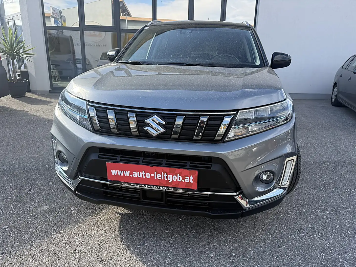 Suzuki Vitara 1,4 GL+ DITC Hybrid ALLGRIP shine Grau - 2