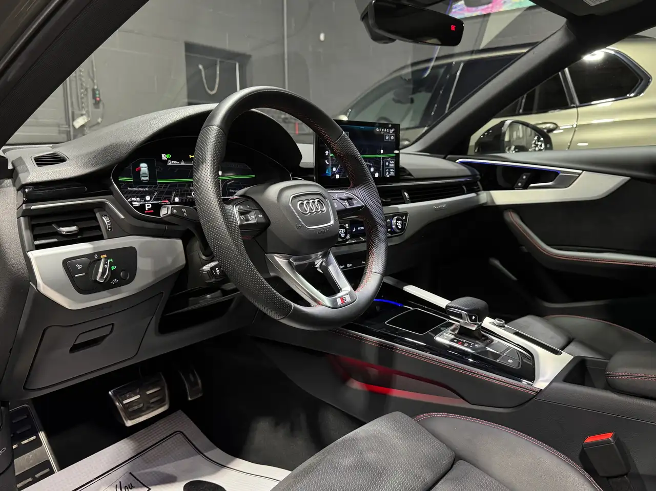 Audi A4 снимка Audi A4