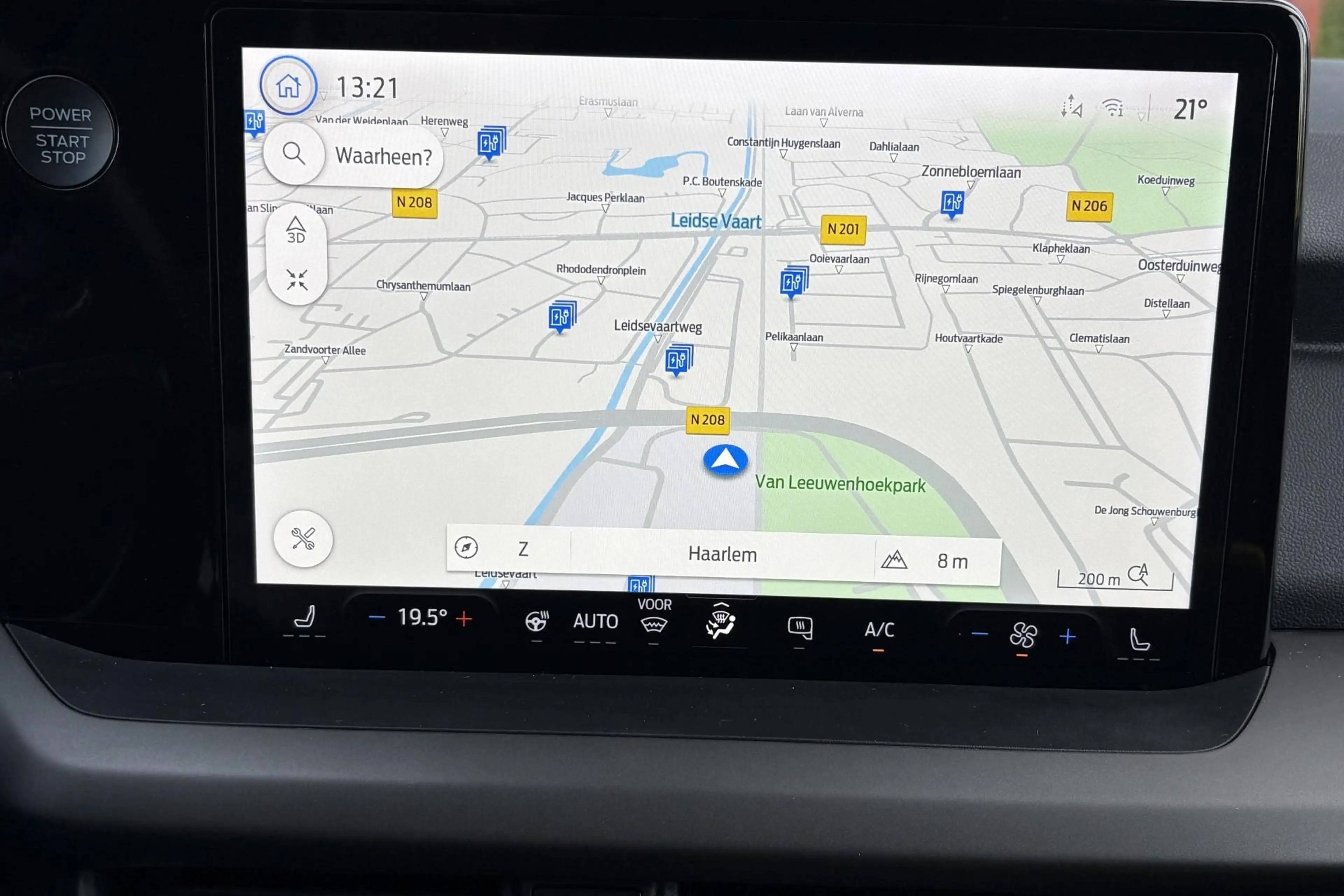 Ford Transit Courier E-Transit Limited 44 kWh — photo 11