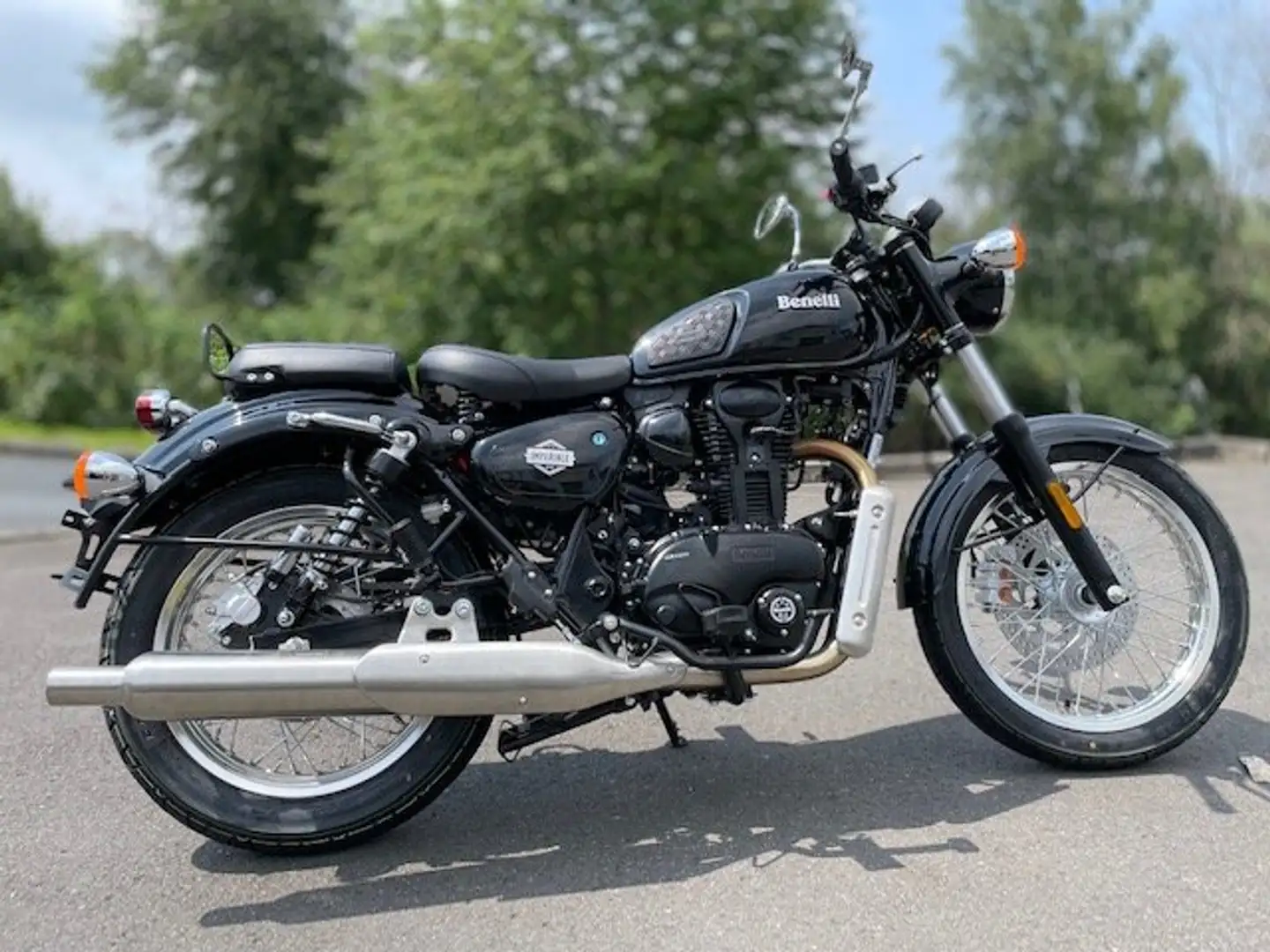 Benelli Imperiale 400 - erst 291km - wie neu Negro - 1