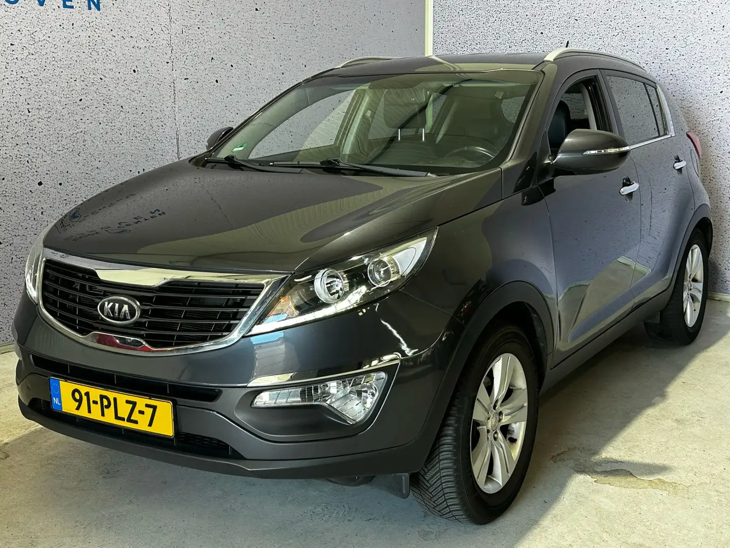 Kia Sportage 1.6 GDI X-ecutive Plus Pack // TIK IN MOTOR // FIN Grijs - 2