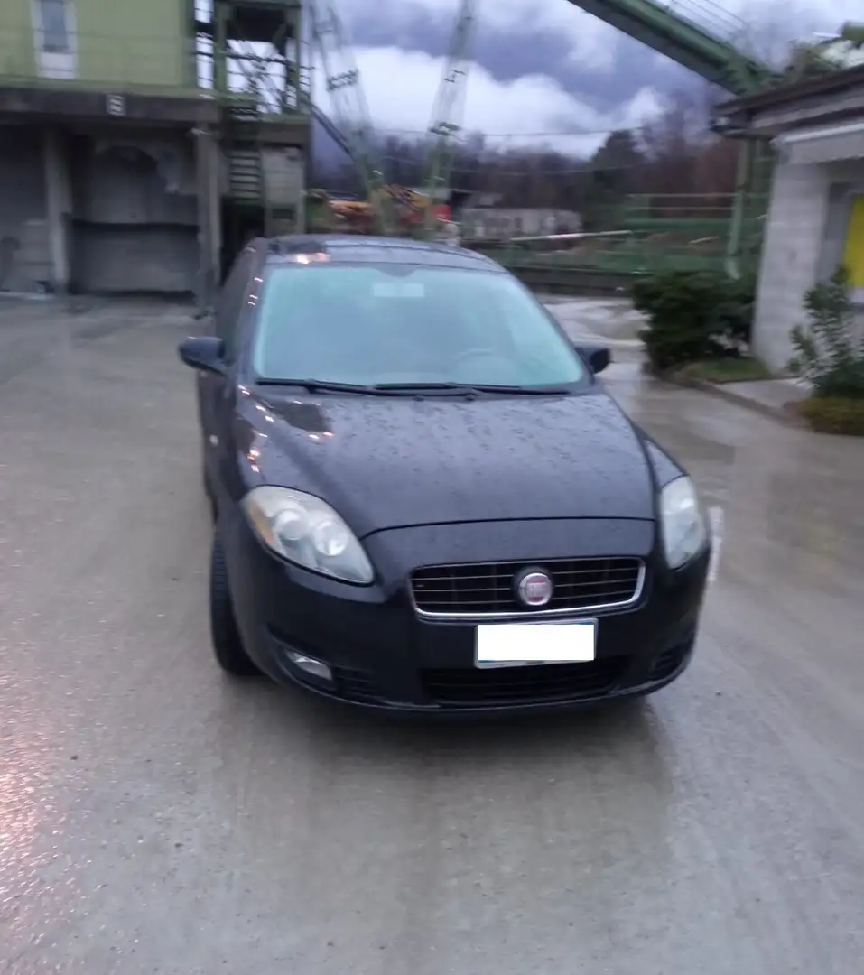 Fiat Croma Croma 1.9 mjt 16v Dynamic Чорний - 2