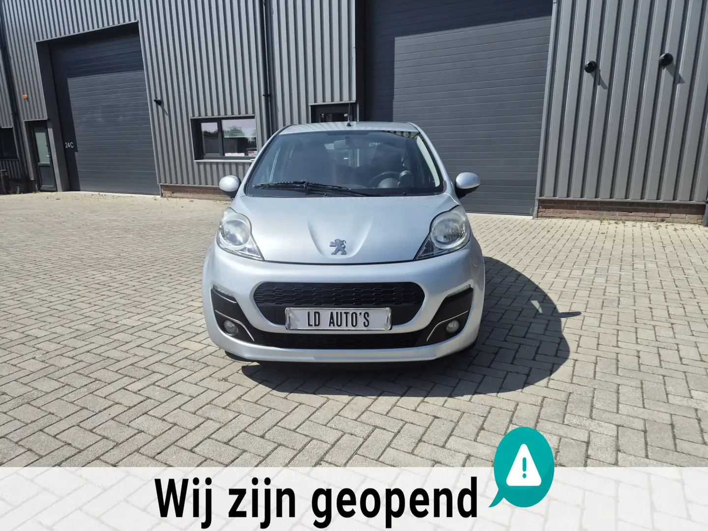 Peugeot 107 1.0 Active TOP OCCASION 2e EIGENAAR Gris - 2