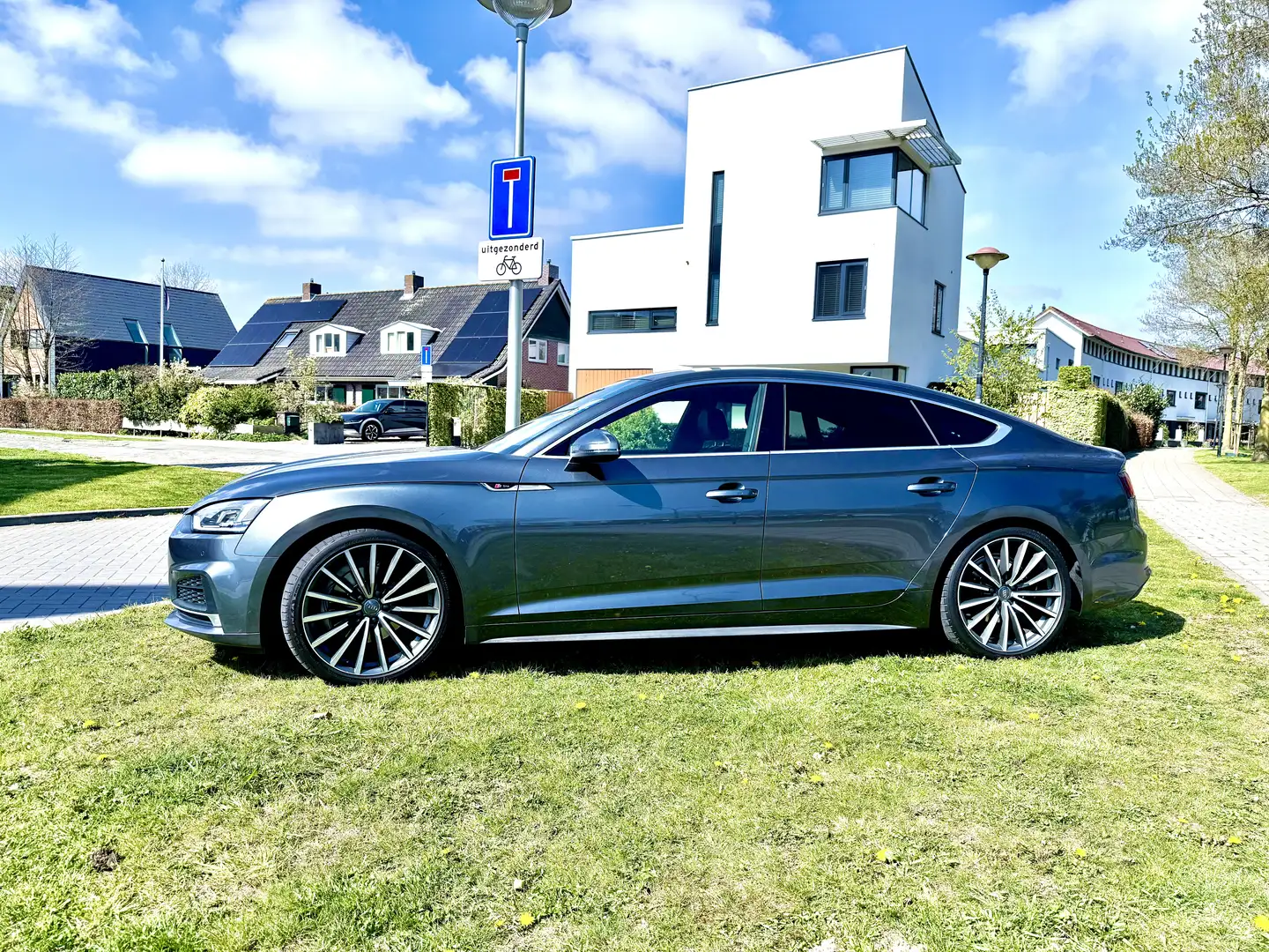 Audi A5 2.0 245pk daytona grijs 3x S-Line Virtual Cockpit Grijs - 2