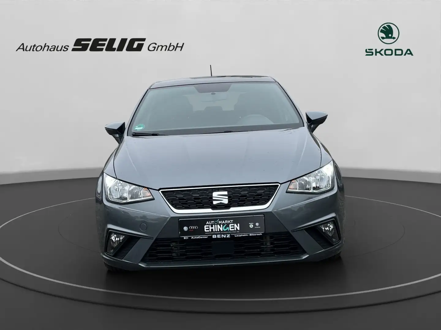 SEAT Ibiza 1.0 TSI 116PS Xcellence, Alu, PDC, Navi, . Grau - 2