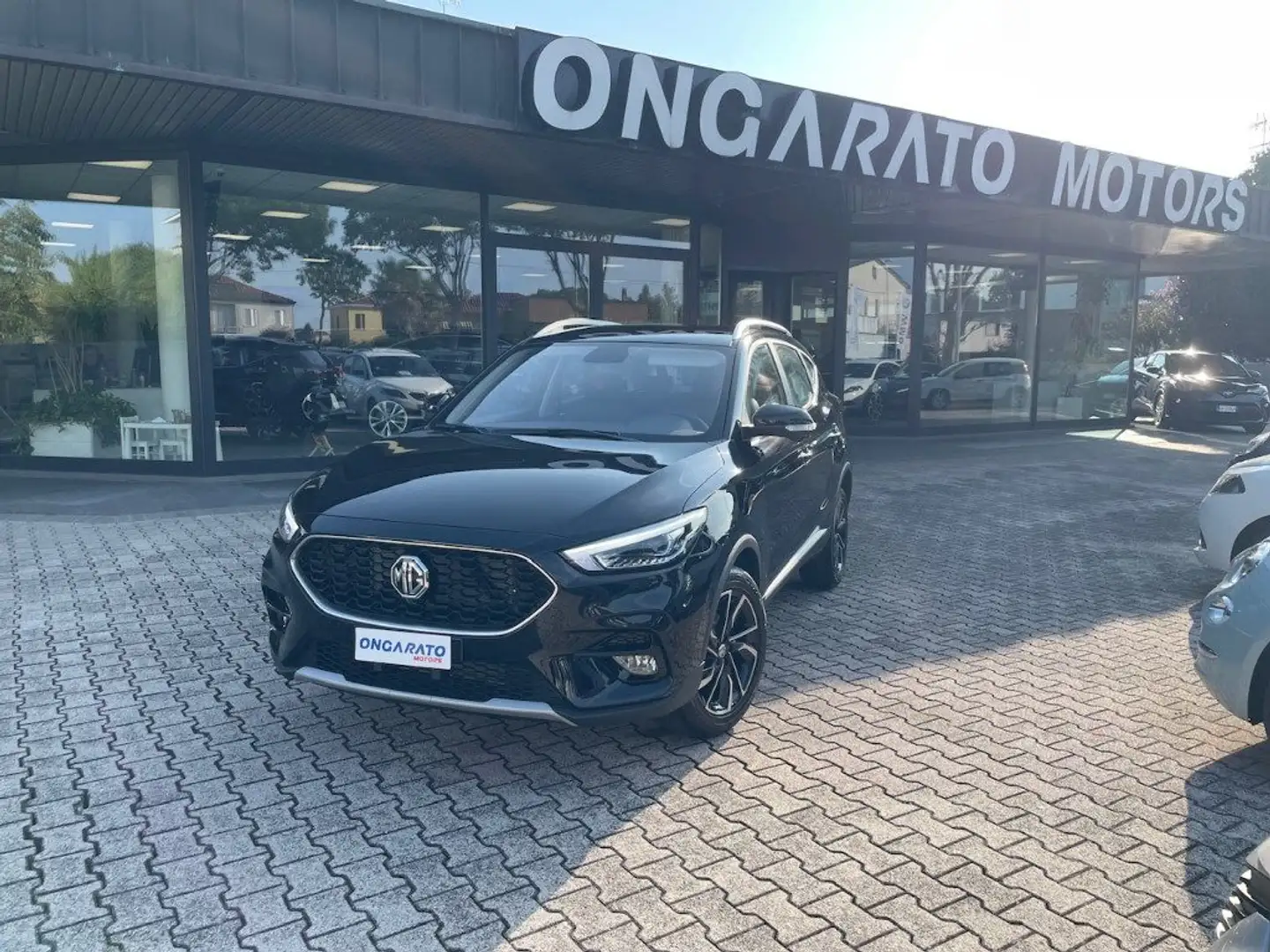 MG ZS 1.5 VTi-tech Luxury Nero - 1
