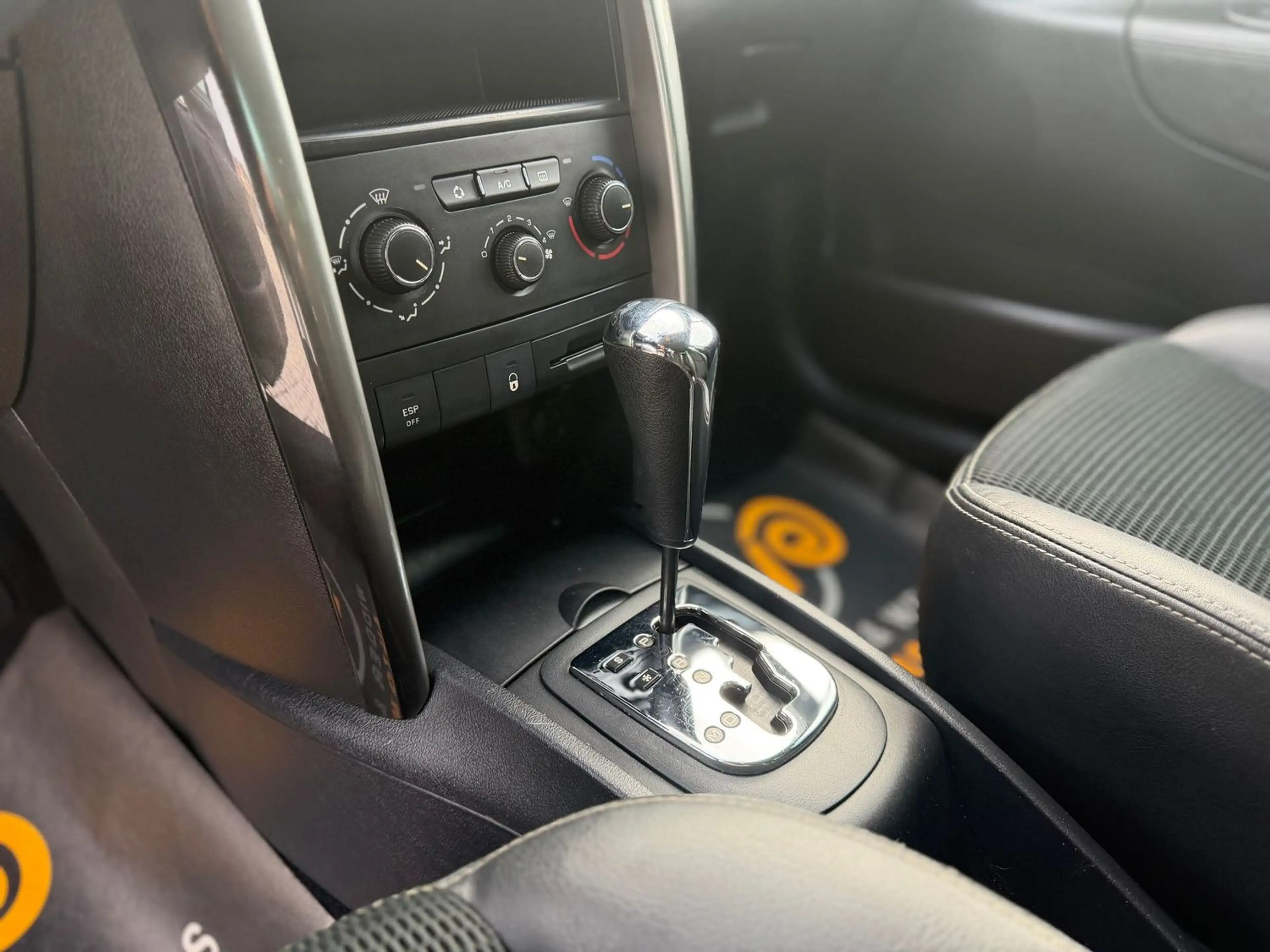 Peugeot 207 1.6 Premium 1.HAND/AUTOMATIK/PANO/PDC/KLIMA — photo 14