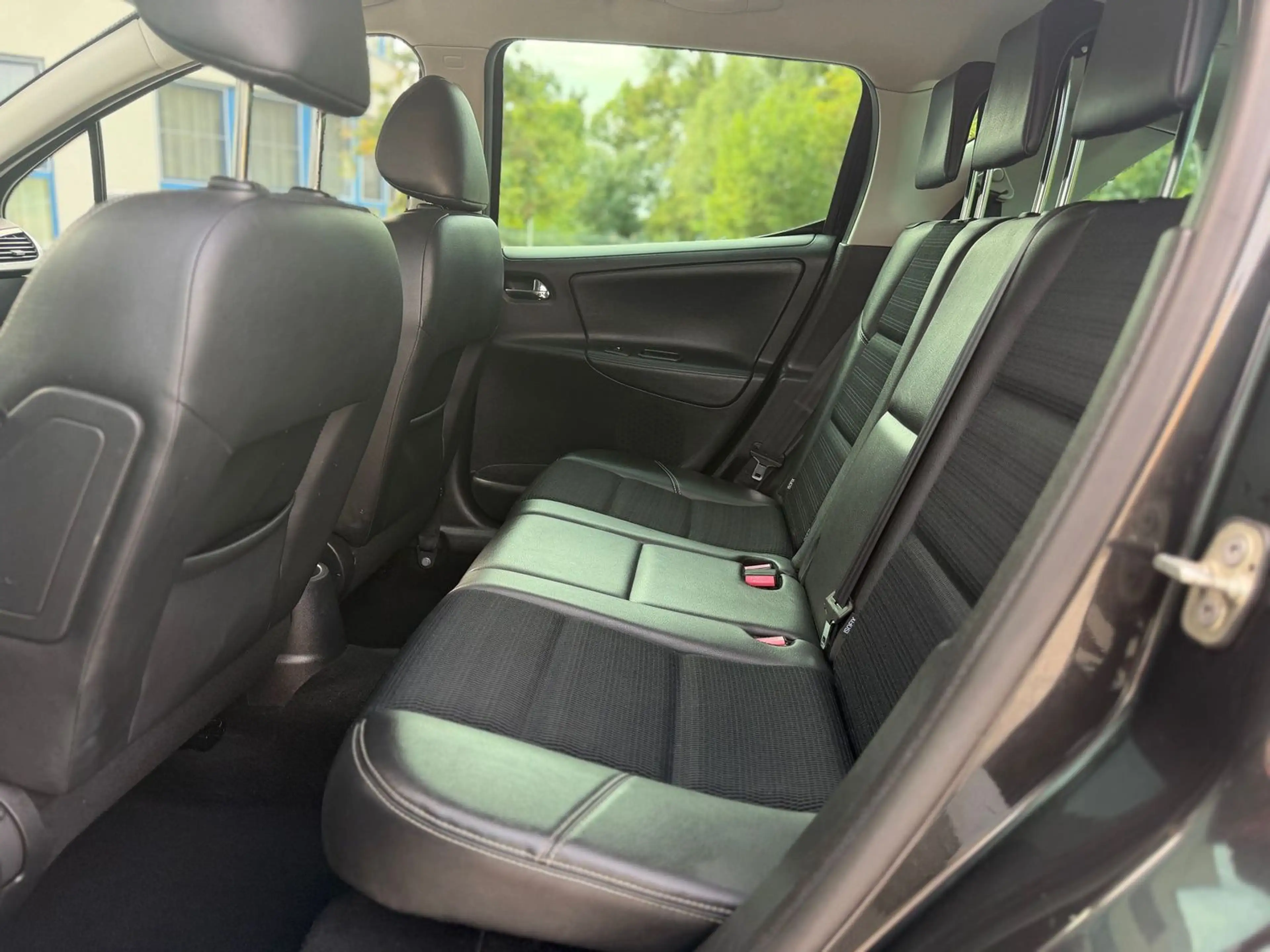 Peugeot 207 1.6 Premium 1.HAND/AUTOMATIK/PANO/PDC/KLIMA — photo 9