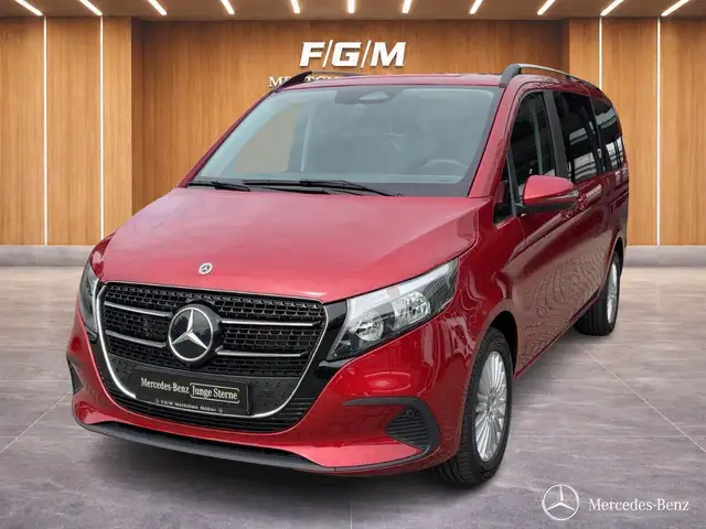Mercedes-Benz V 220