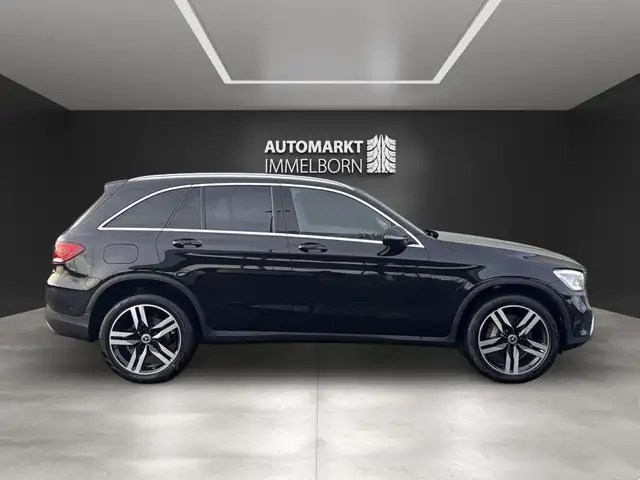 Mercedes-Benz GLC view 11