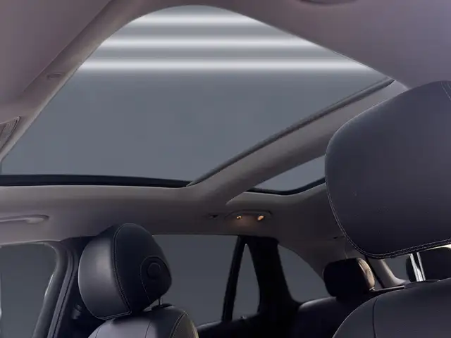 Mercedes-Benz GLC view 12