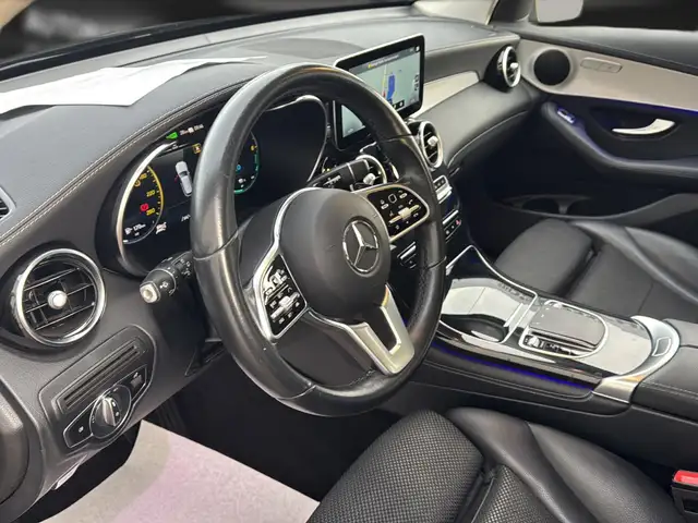 Mercedes-Benz GLC view 15