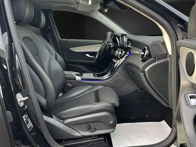 Mercedes-Benz GLC view 14