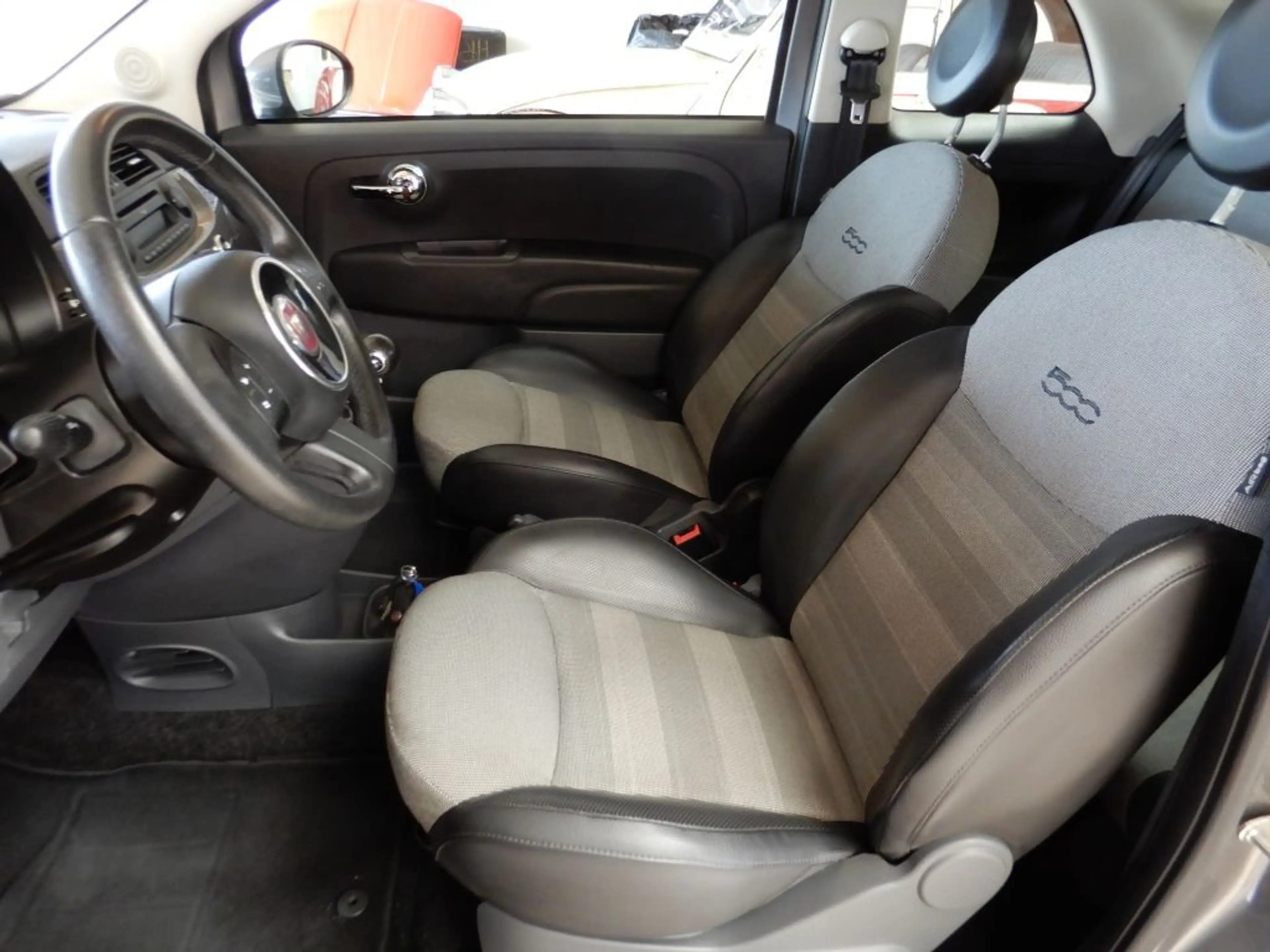 Fiat 500C 500 C 1.2 Lounge — photo 13