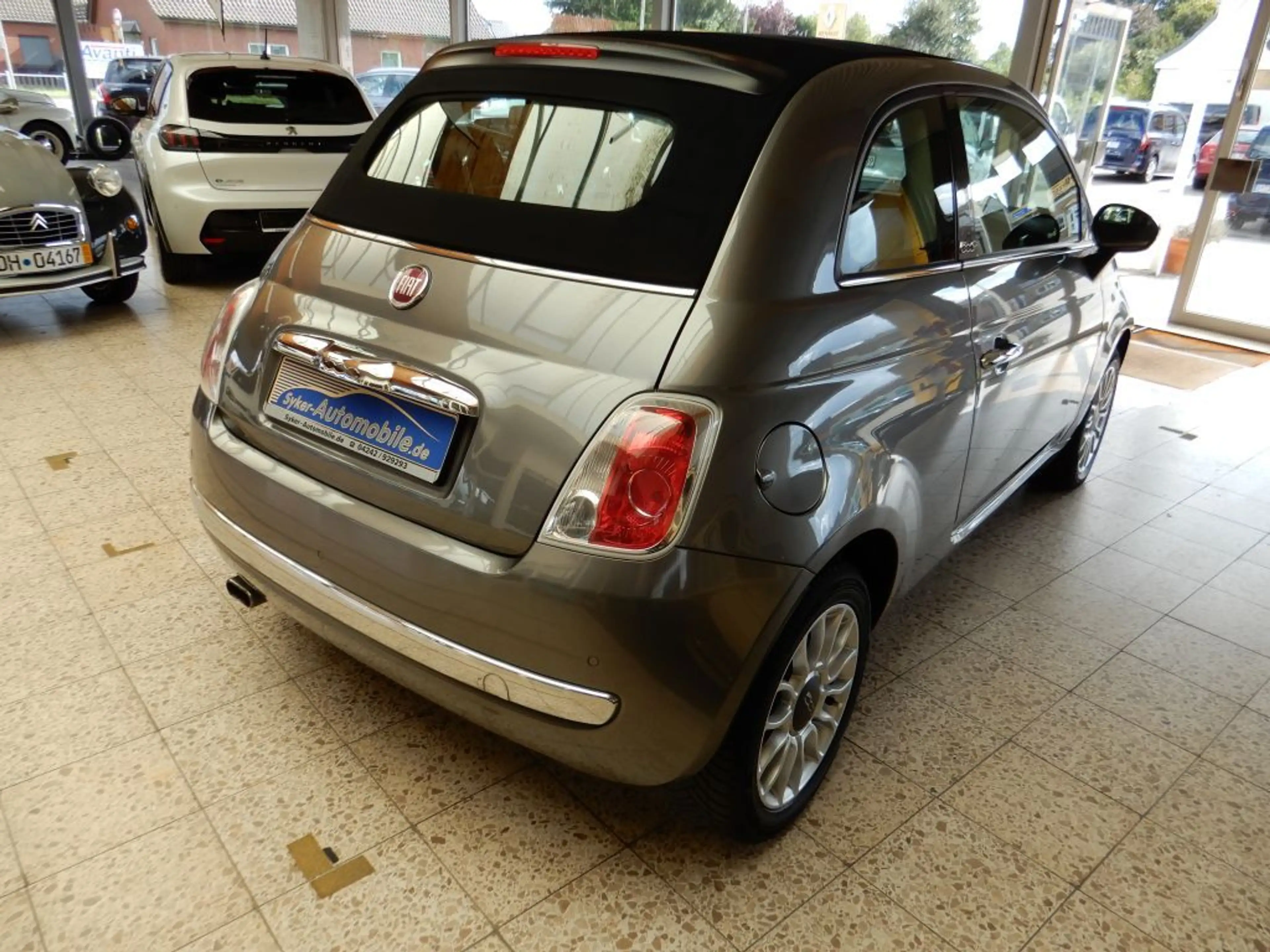 Fiat 500C 500 C 1.2 Lounge — photo 5