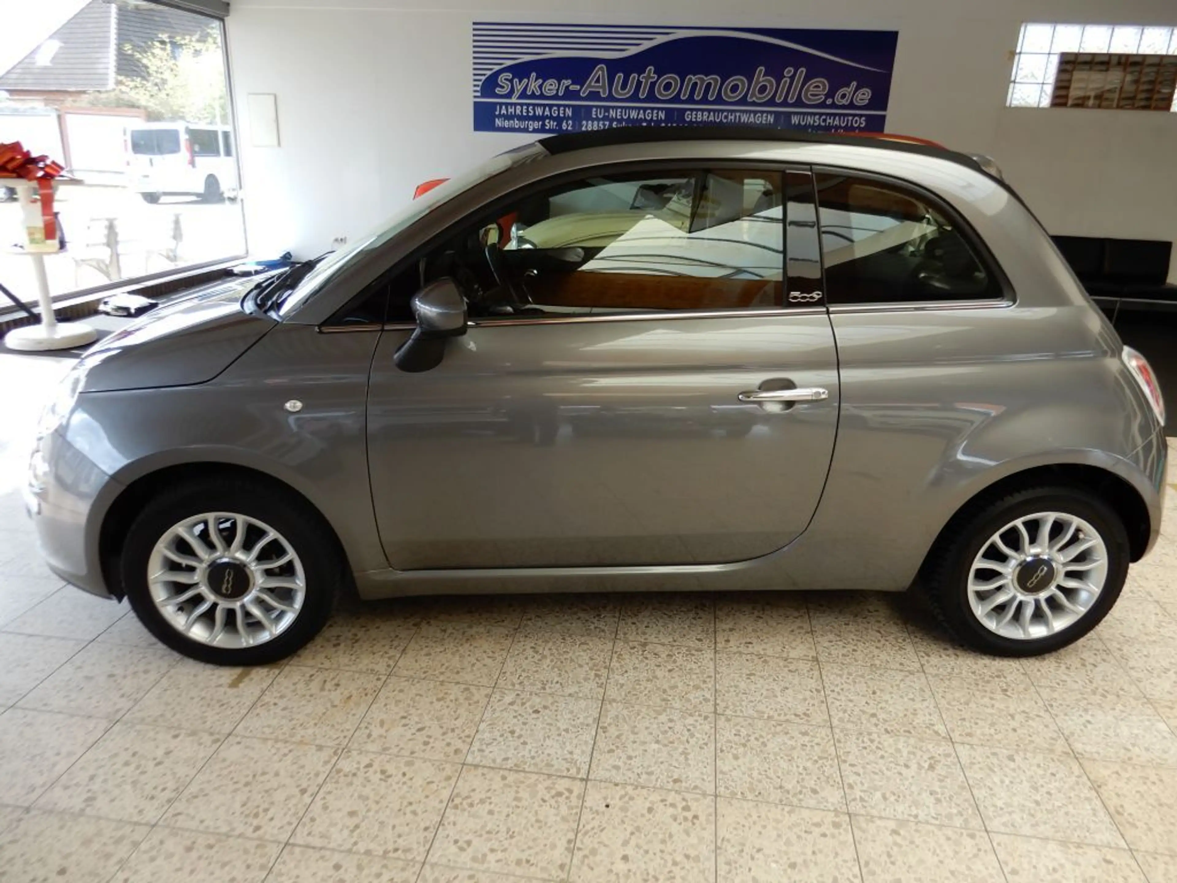 Fiat 500C 500 C 1.2 Lounge — photo 8
